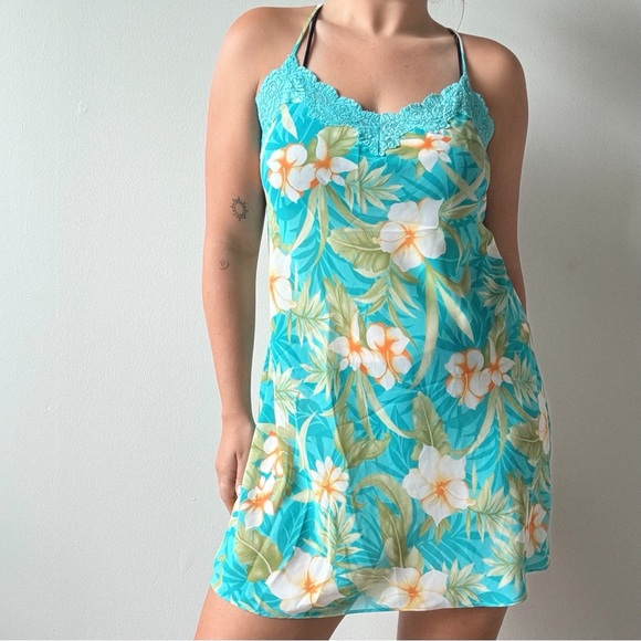 Valerie Stevens Sheer Floral Slip Dress - Picture 3 of 6